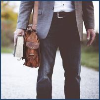 Pros and Cons of Being A College Professor
