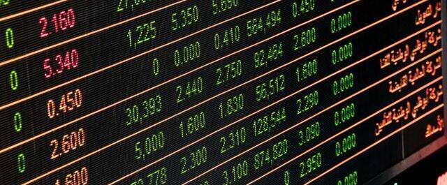 
          Top Career Paths: Financial Economics
  