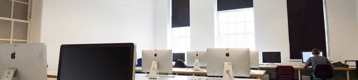 In che modo la pandemia di coronavirus COVID-19 ha colpito il settore accademico?