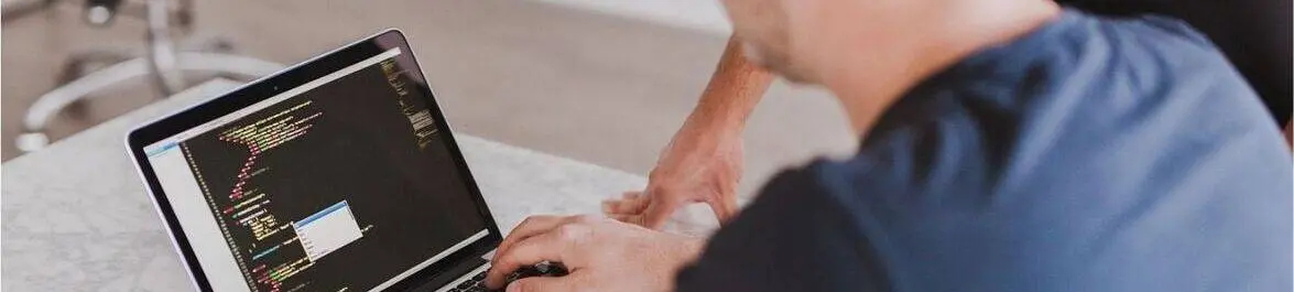 
          Encouraging collaboration in teaching data analysis skills
  